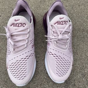 Women’s Nike Air 270